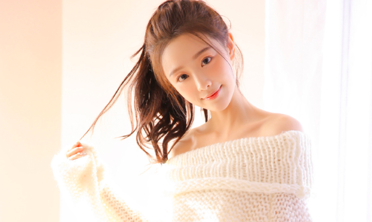 氧气美女清新养眼图片桌面壁纸