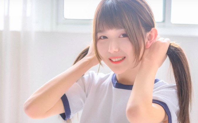 甜美可爱少女唯美高清桌面壁纸